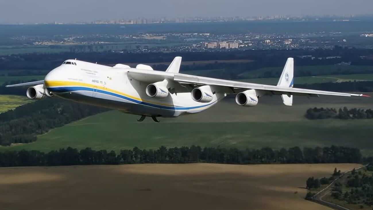 maiores aviões do mundo - Antonov An-225 Mriya A