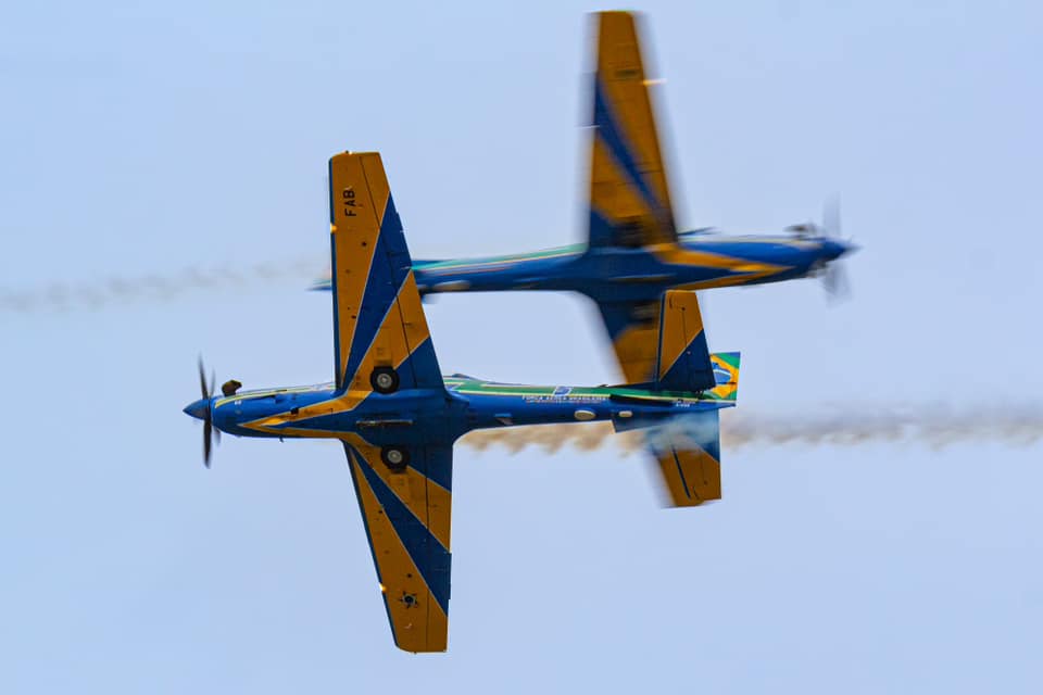 Acidente com Avião da Esquadrilha da Fumaça - 3